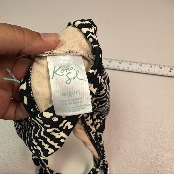 Kona Sol Black and White Women's Swimsuit Top Size M - Picture 5 of 5